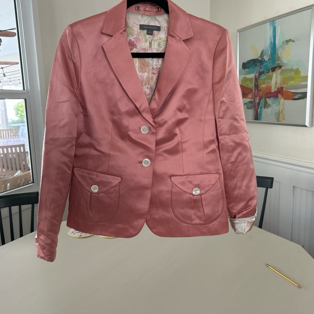 Elegant Pink Satin Women's Blazer